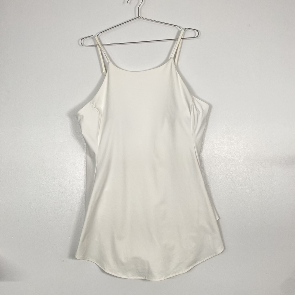 Old Navy Active Skort Dress Womens XXL White Built In Bra Yoga Activewear Tennis